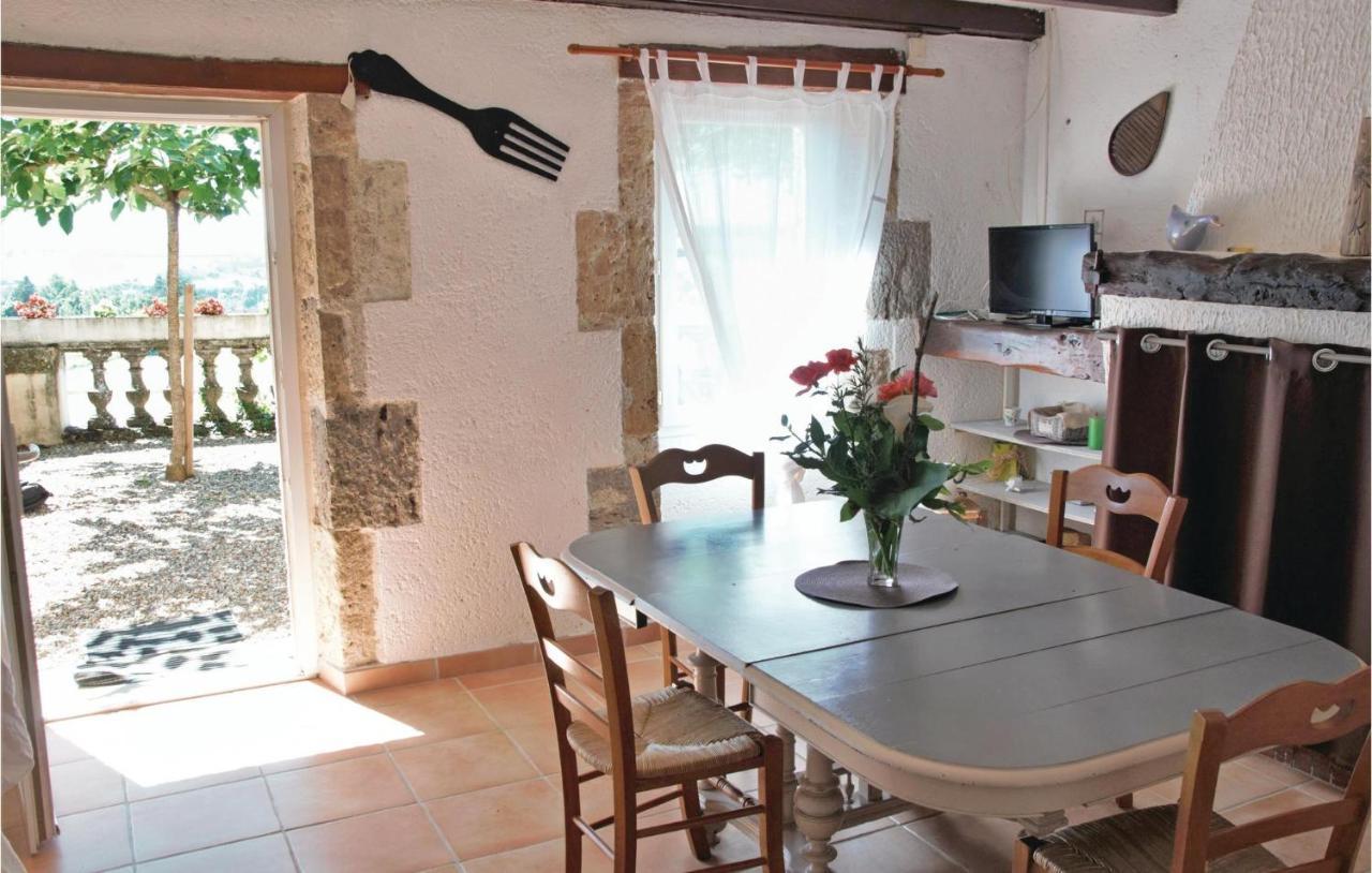 Gorgeous Home In Lavardac With Kitchen Buitenkant foto
